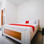 Фотография гостиницы RedDoorz near Taman Rekreasi Selecta