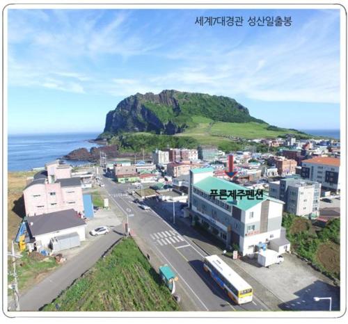 Фотография гостевого дома Preun Jeju Pension