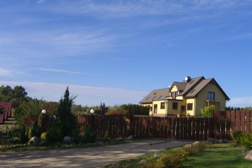 Фотография гостевого дома Dom Wczasowy Pięciu Pomostów I DOMKI LETNISKOWE