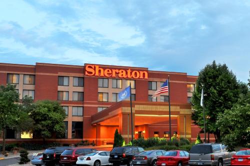 Фотография гостиницы Sheraton Minneapolis West Hotel