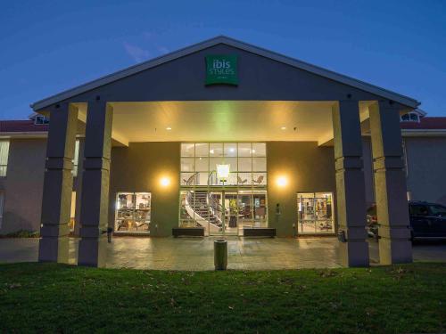 Фотография гостиницы ibis Styles Canberra