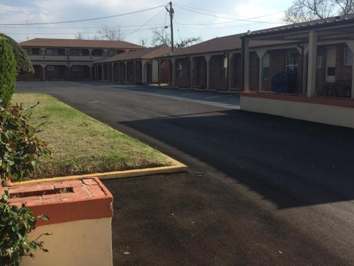 Фотография гостиницы Budget Host Inn