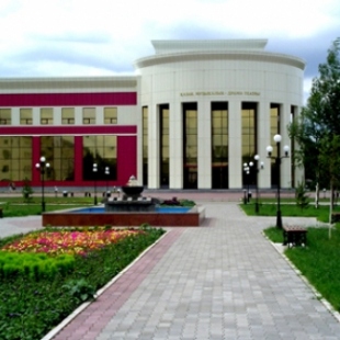 Фотография достопримечательности Акмолинский областной казахский музыкально-драматический театр имени Ш. Кусаинова