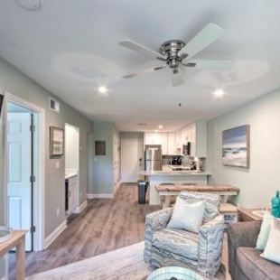 Фотография гостевого дома Hilton Head Condo with Pool Access Less Than half Mi to Beach