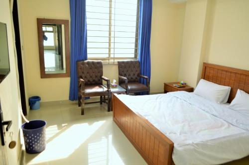 Фотография гостевого дома Intellectual Budget - Bahria Town