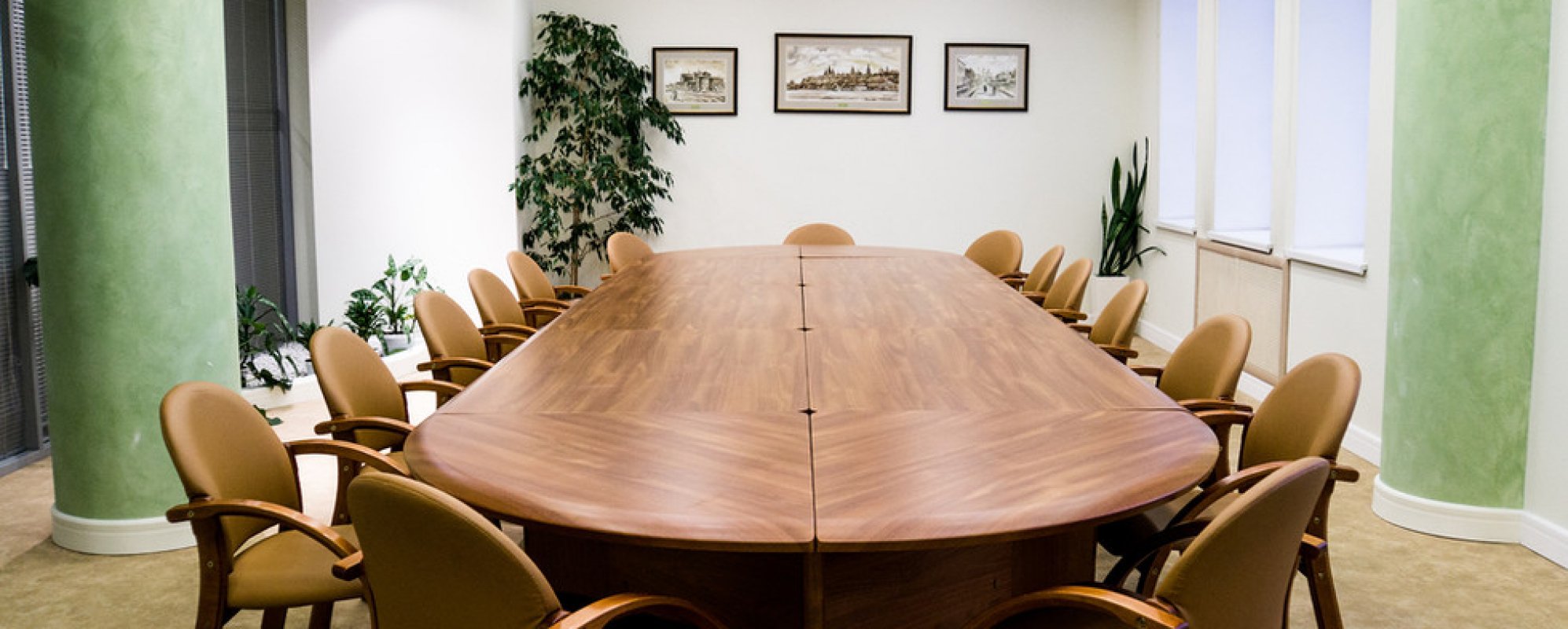 Фотографии конференц-зала Малый конференц-зал ДЦ Хлынов