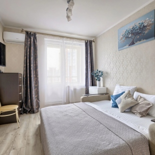 Фотография квартиры Апартаменты MyHomeYourHome на Маршала Казакова 72 к1