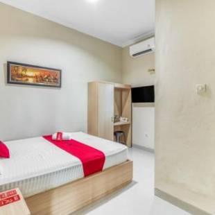 Фотографии гостиницы
RedDoorz near Jogja National Museum