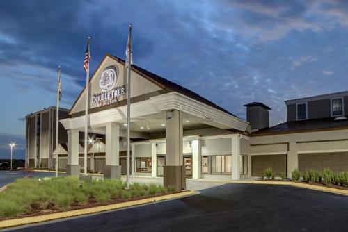 Фотография гостиницы Doubletree by Hilton Harrisonburg