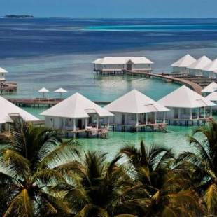 Фотографии гостиницы 
            Diamonds Athuruga Maldives Resort & SPA