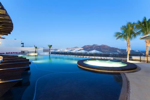 Фотография гостиницы Quivira Los Cabos Condos and Homes -Vacation Rentals