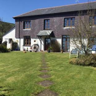 Фотографии мини отеля
Coombe House B&B