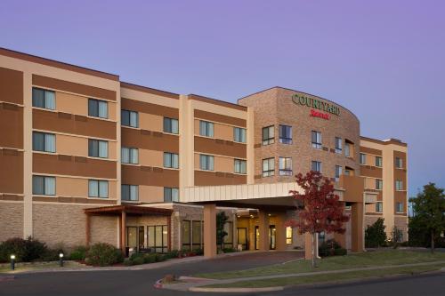 Фотография гостиницы Courtyard by Marriott Wichita Falls
