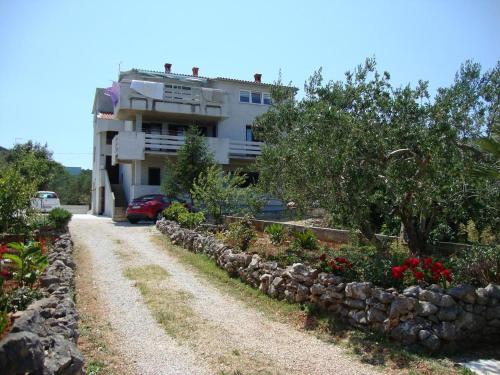 Фотография гостевого дома Apartments with a parking space Kali, Ugljan - 11020