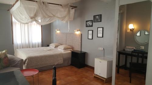 Фотография мини отеля Q-Bar & Guesthouse