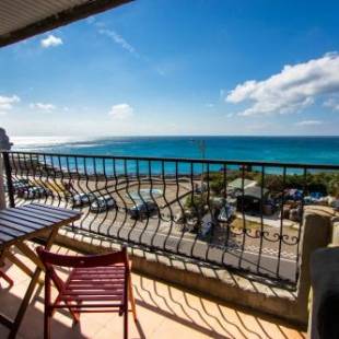 Фотографии мини отеля
710 House