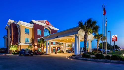 Фотография мини отеля Best Western Plus Woodway Waco South Inn & Suites
