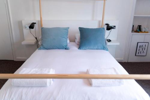 Фотография мини отеля The Black Fox