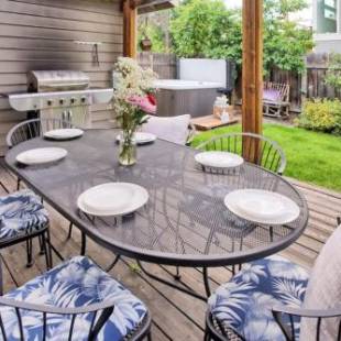 Фотографии гостевого дома 
            Perfectly Placed Plum Cottage