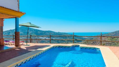 Фотография гостевого дома Cortijo La Encina Sayalonga by Ruralidays