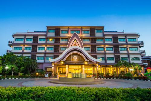 Фотография гостиницы Phanomrungpuri Hotel Buriram