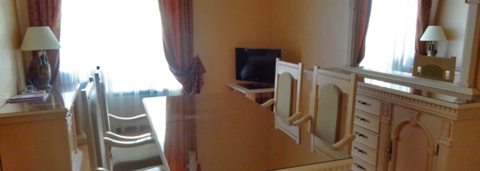 Фотография комнаты для переговоров Атлантида