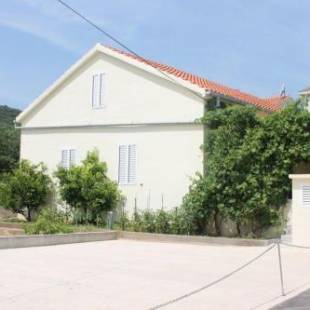 Фотографии гостевого дома
Seaside holiday house Preko, Ugljan - 12078