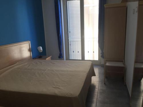 Фотографии мини отеля
Affacciati sulle Eolie Appartamenti sul Lungomare Patti Marina