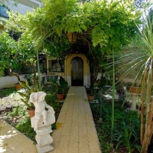 Фотографии мини отеля
B&B Tiburtina Garden