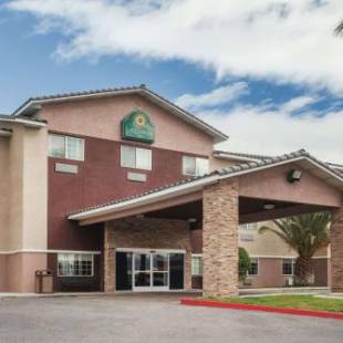 Фотографии гостиницы
La Quinta Inn & Suites by Wyndham Las Vegas Nellis