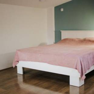 Фотографии апарт отеля
White & Wood