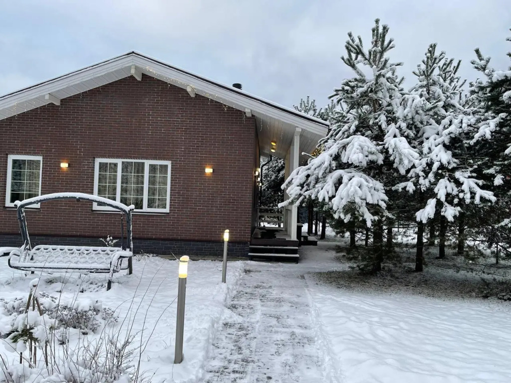 Фотография Коттеджа Частный Дом С Камином и Сауной у Озера