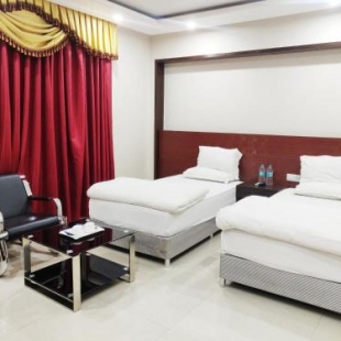 Фотография гостиницы Bodhgaya Seven Inn Hotel n Restaurant