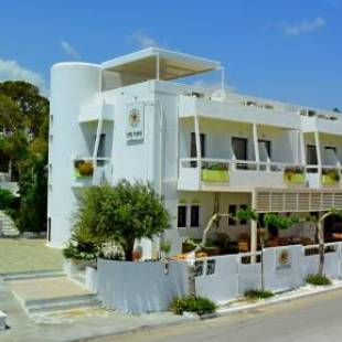 Фотографии гостиницы
Aris Hotel