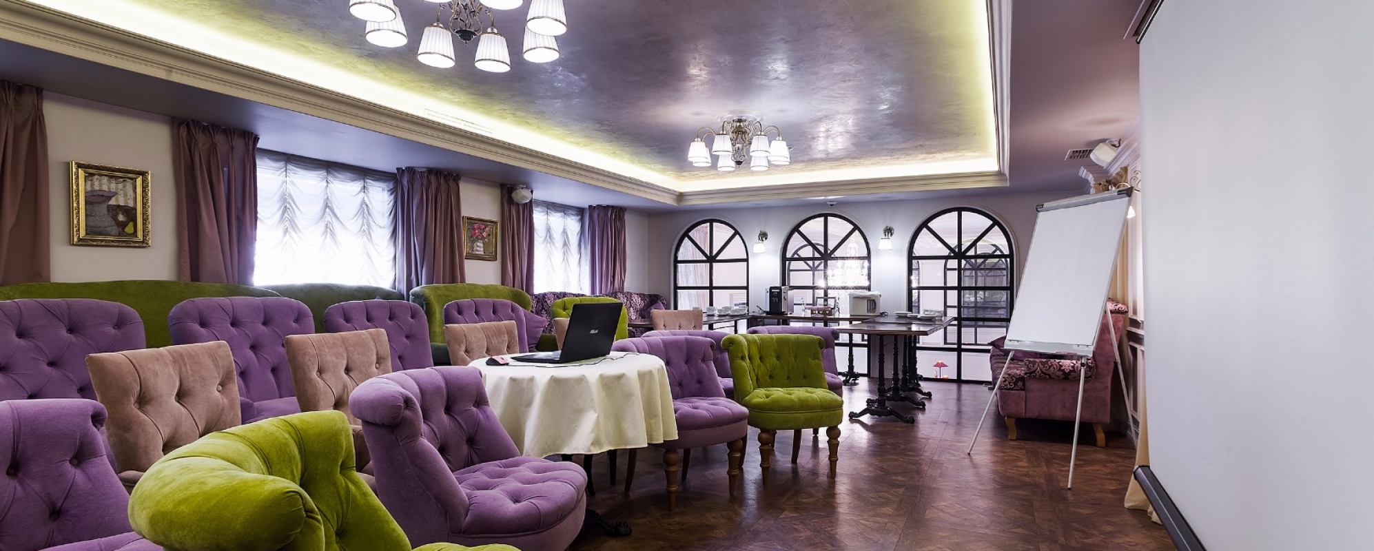 Фотографии конференц-зала Крюшон