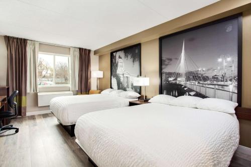 Фотография гостиницы Super 8 by Wyndham Winnipeg West