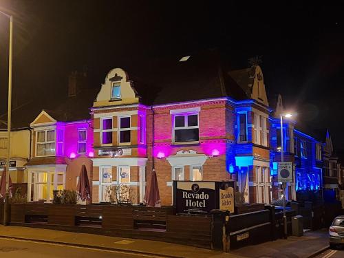 Фотография гостиницы Revado Hotel