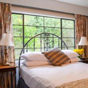 Фотографии мини отеля
Mine and Farm, The Inn at Guerneville, CA