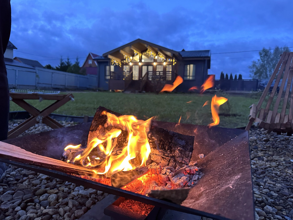 Фотография Коттеджа Частный дом Дом в стиле Шале рядом с Сорочанами