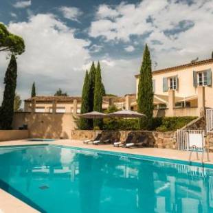 Фотографии апарт отеля
Garden & City Les Bastides de Grimaud