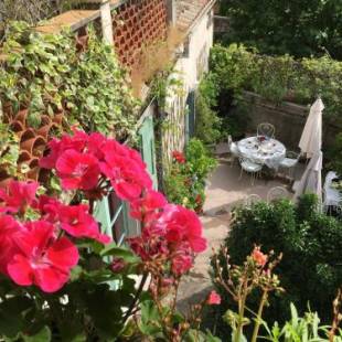 Фотографии мини отеля
Les Asphodèles