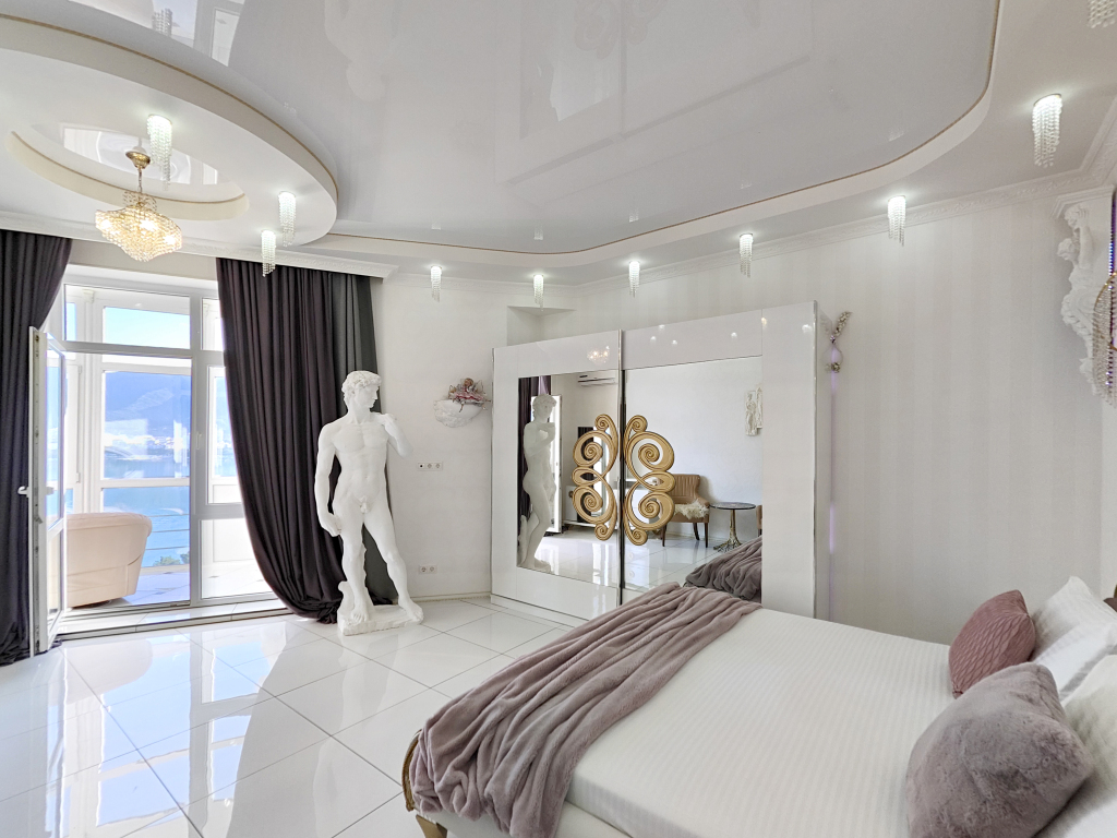 Фотография квартиры Апартаменты Белоснежная квартира с тремя раздельными спальнями и панорамным видом