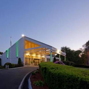Фотографии гостиницы 
            Holiday Inn Cape Cod-Falmouth, an IHG Hotel