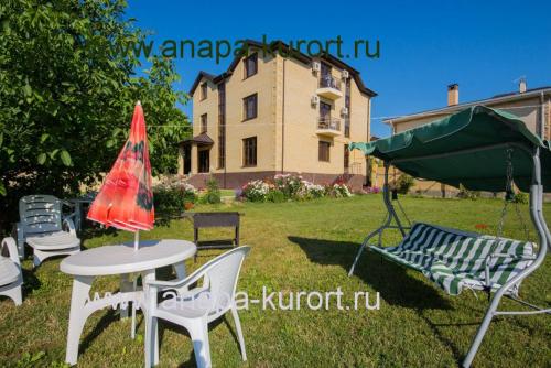 Фотография гостевого дома на Кати Соловьяновой 136