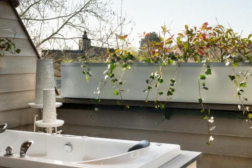 Фотография гостиницы Charmehotel Manoir Ogygia