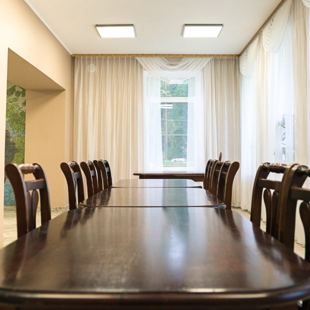 Фотография конференц-зала Озеро Зеркальное