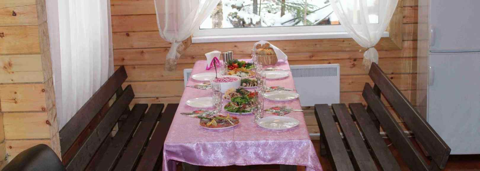 Фотография банкетного зала Брусника