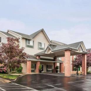 Фотографии гостиницы 
            Comfort Inn & Suites Tualatin - Lake Oswego South