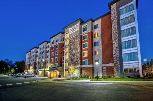Фотография гостиницы Residence Inn by Marriott Blacksburg-University