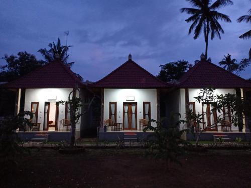 Фотография базы отдыха Santhi Guna Bungalow